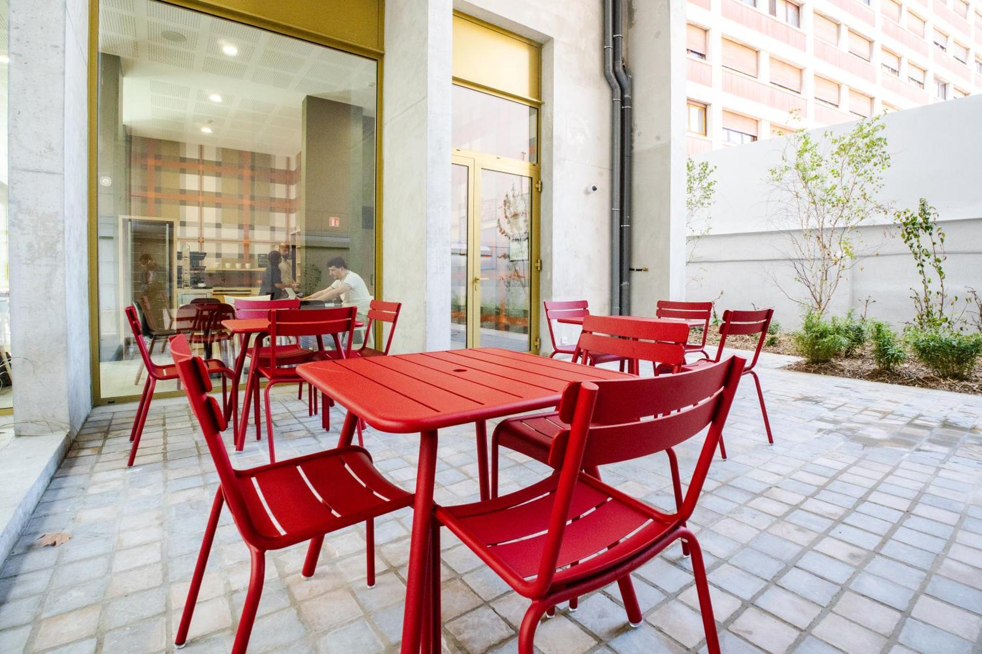 Easyhotel Marseille Euromed 外观 照片