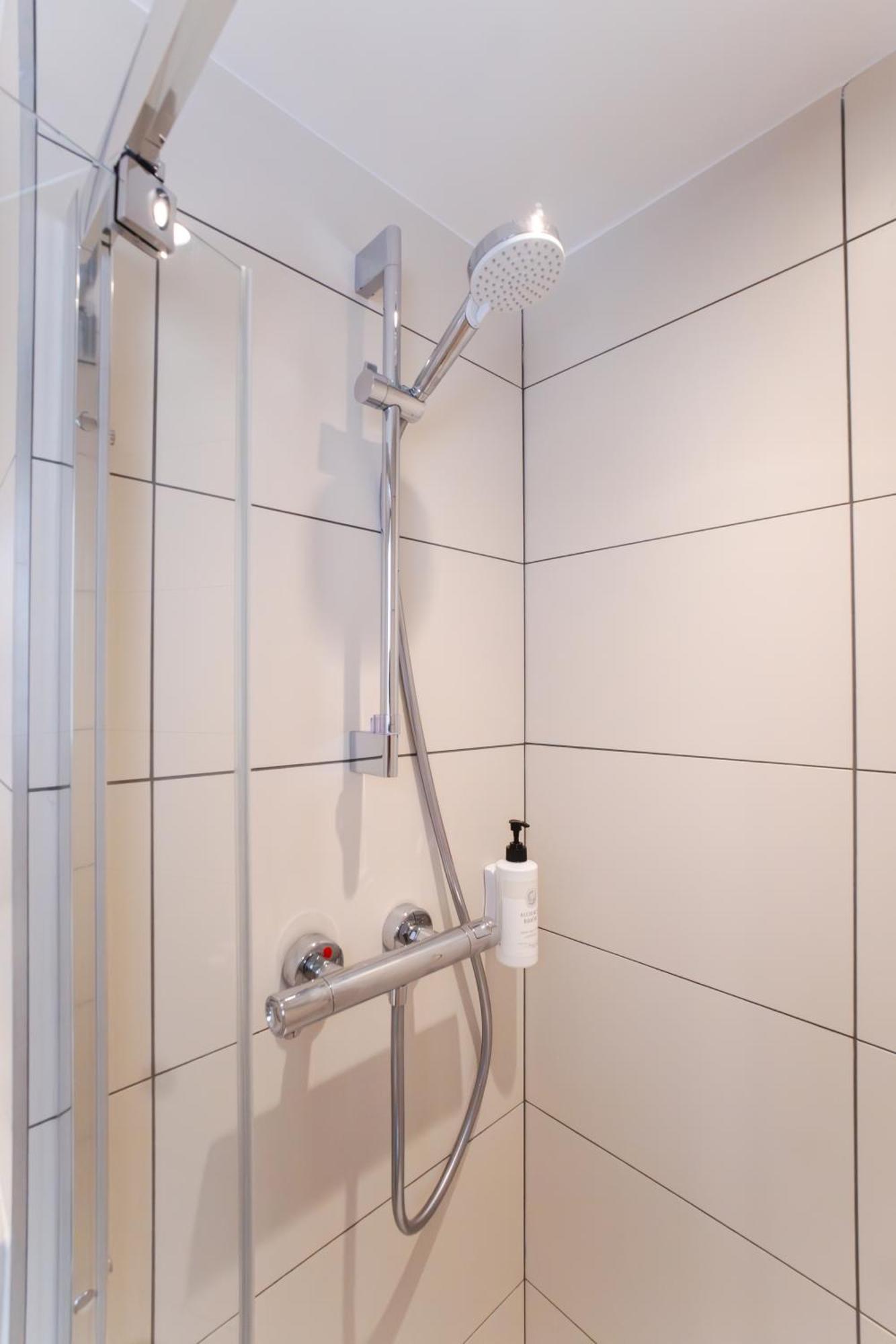 Easyhotel Marseille Euromed 外观 照片