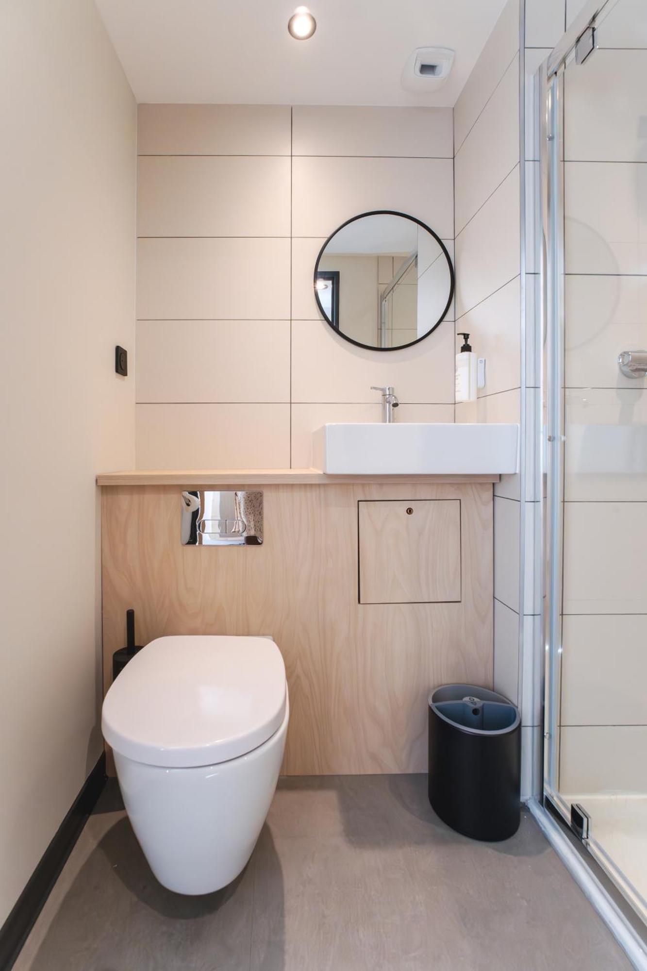 Easyhotel Marseille Euromed 外观 照片