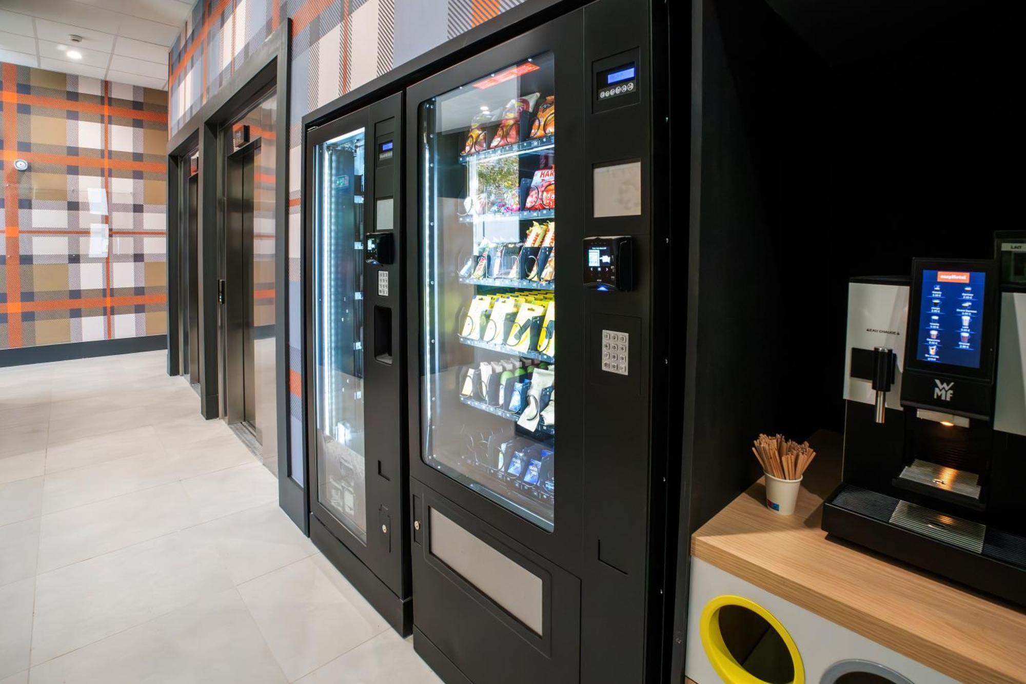 Easyhotel Marseille Euromed 外观 照片