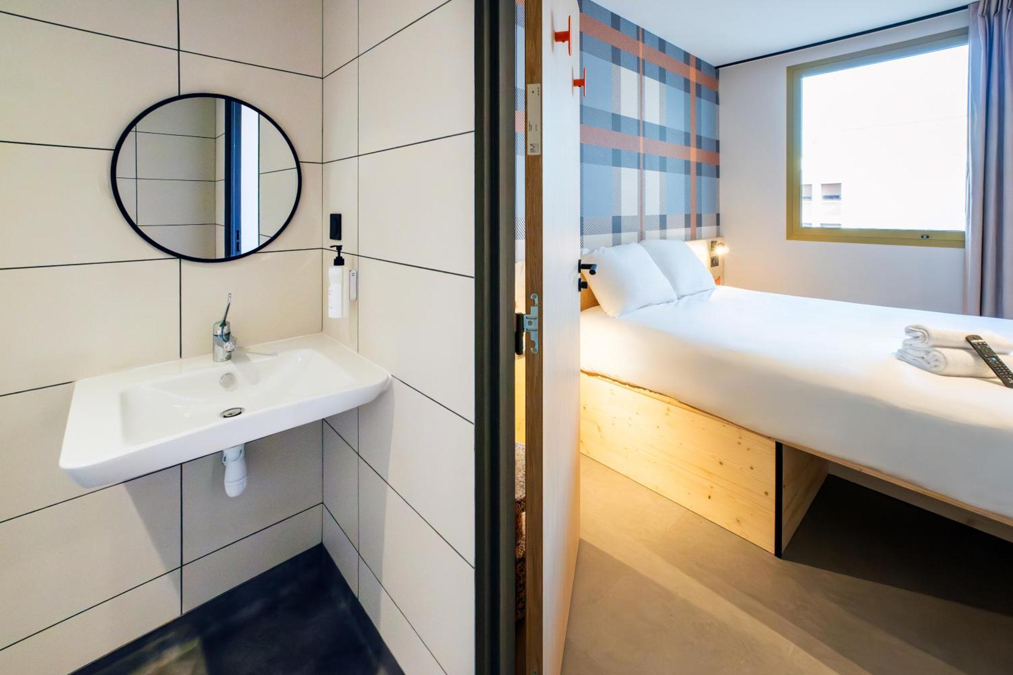 Easyhotel Marseille Euromed 外观 照片