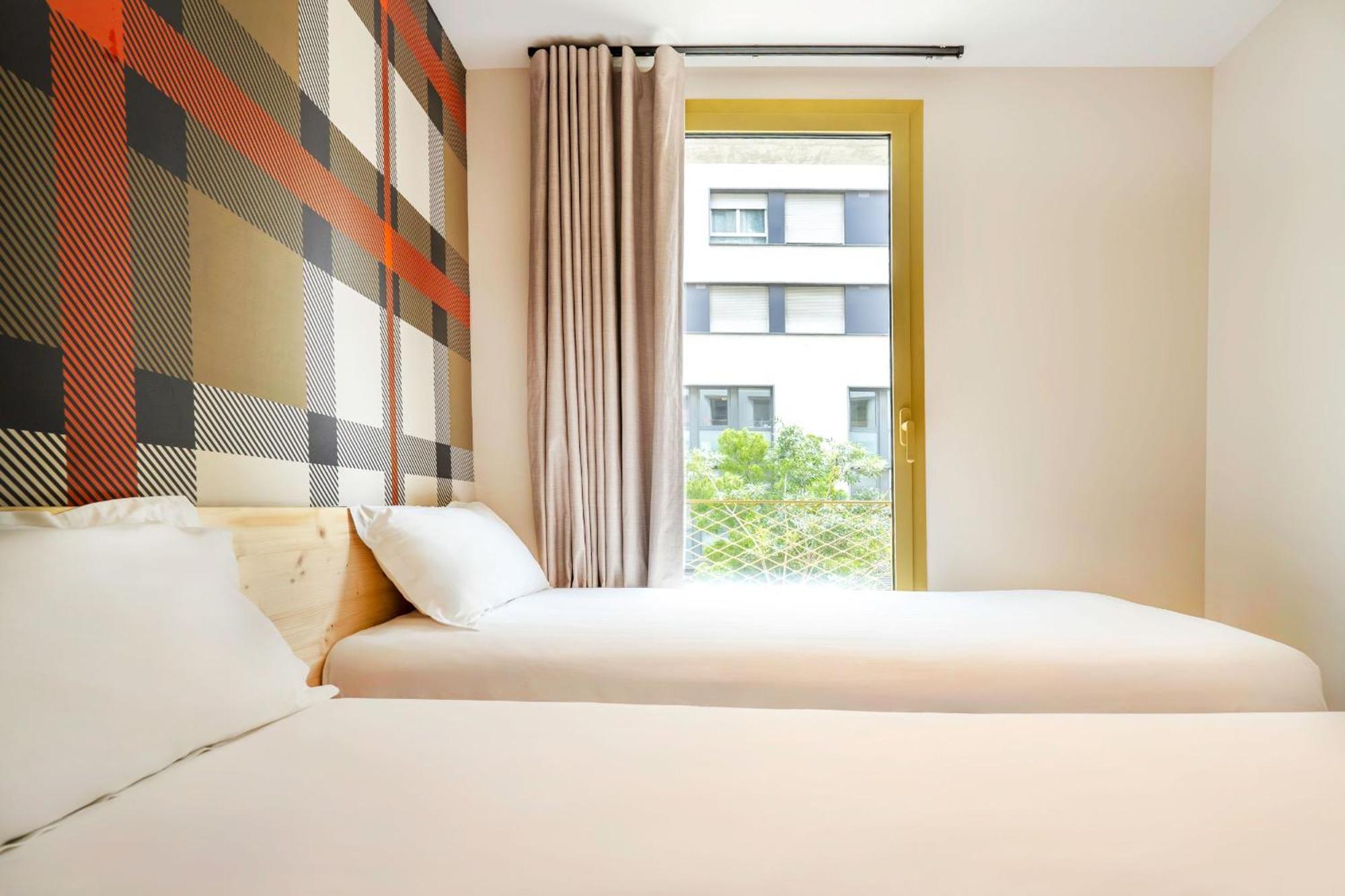 Easyhotel Marseille Euromed 外观 照片
